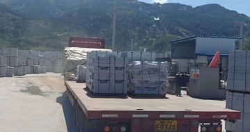 本溪 芝麻白仿形路沿石，直形路沿石