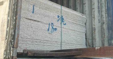 本溪 芝麻白花岗岩石材3.0公分光面毛板装柜出货