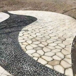 本溪 黄金麻冰裂纹地铺石工地铺装案例