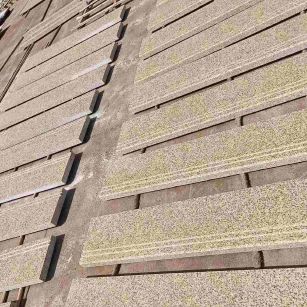 本溪 黄金麻花岗岩光面楼梯踏步