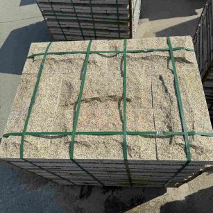 本溪 黄金麻花岗岩石材自然面蘑菇石成品