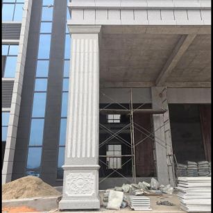 本溪 芝麻白光面花岗岩门楼大柱（罗马柱）配雕花底座