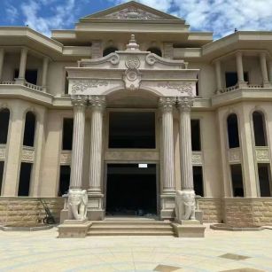 本溪 黄金麻别墅外墙干挂，大柱，大象，蘑菇石，雕花板