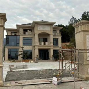 本溪 黄金麻花岗岩别墅雕花外墙干挂配上门口雕花罗马柱