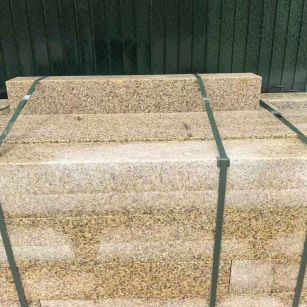 本溪 黄金麻花岗岩石材机切面栏杆料半成品