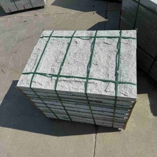 本溪 白麻花岗岩石材自然面蘑菇石成品