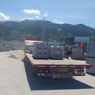 本溪 芝麻白仿形路沿石，直形路沿石