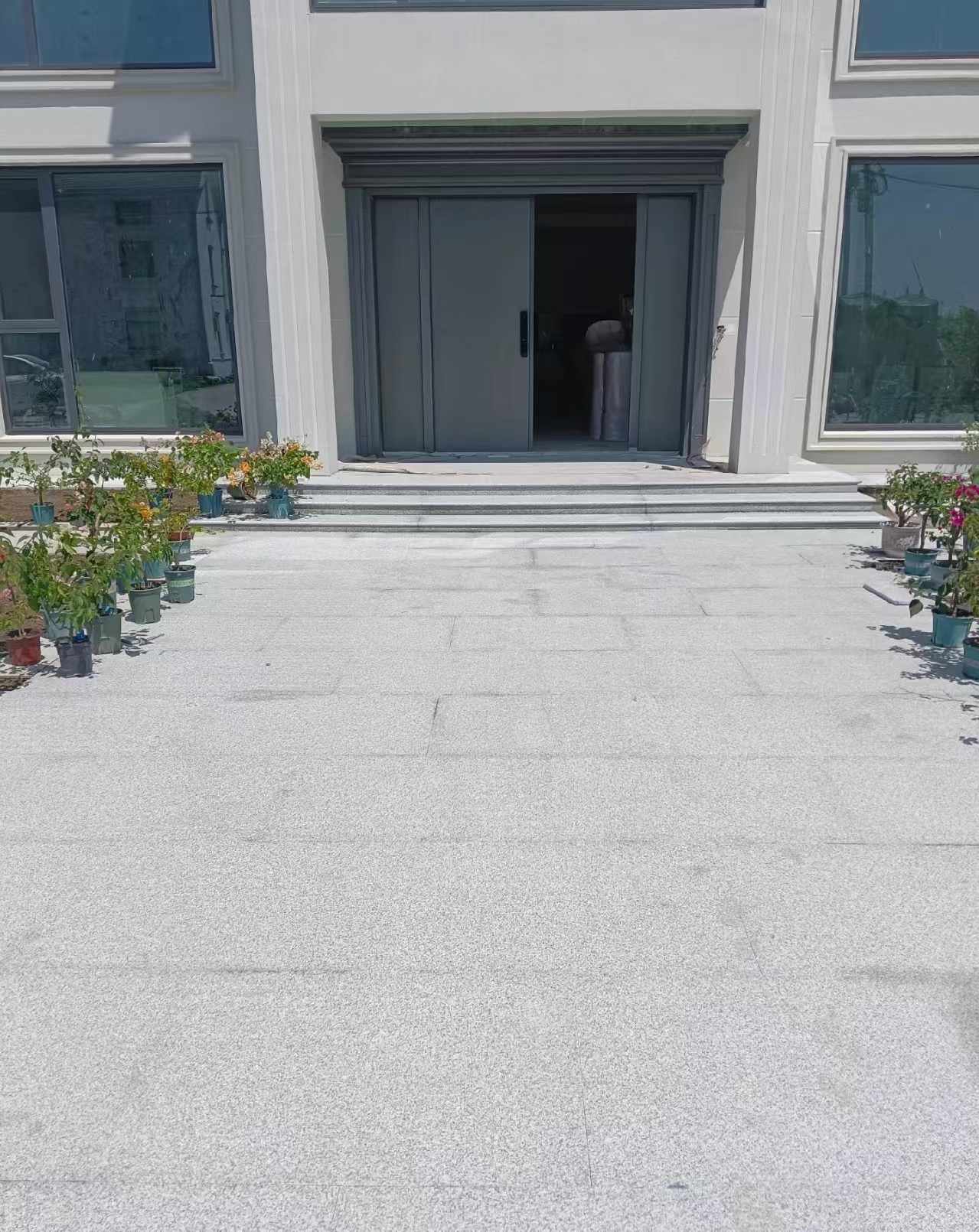 本溪 芝麻白花岗岩地铺石地面铺装