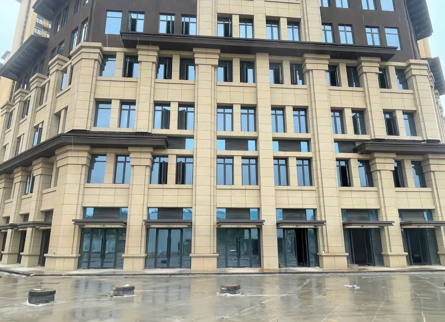 本溪 黄金麻花岗岩荔枝面小区外墙干挂