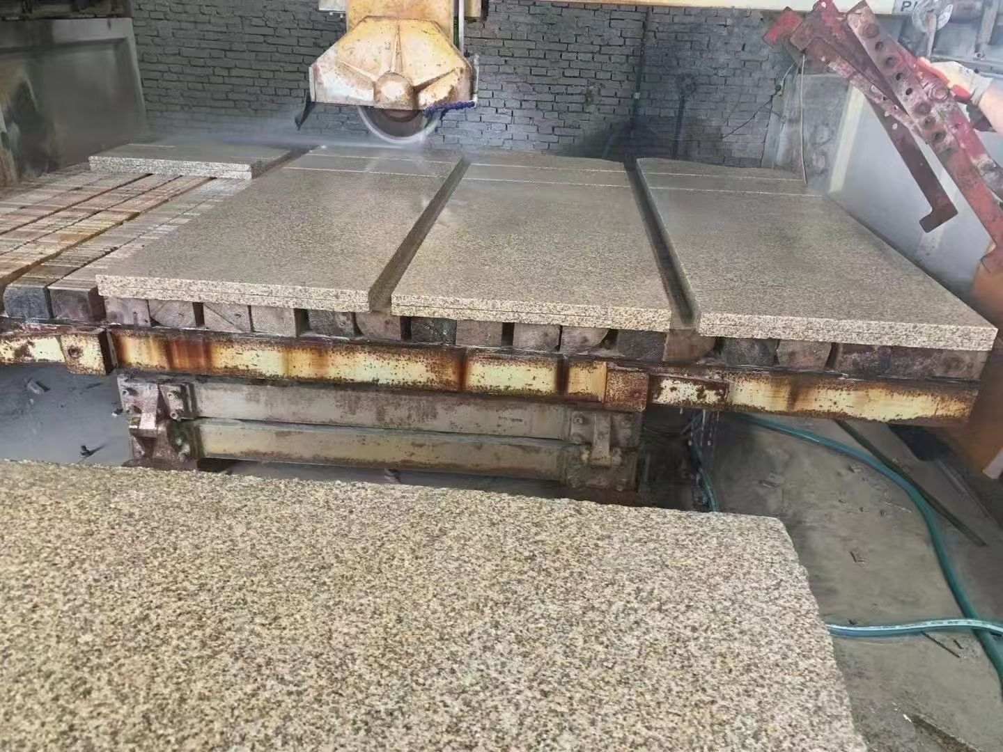 本溪 黄金麻荔枝面成品板加工