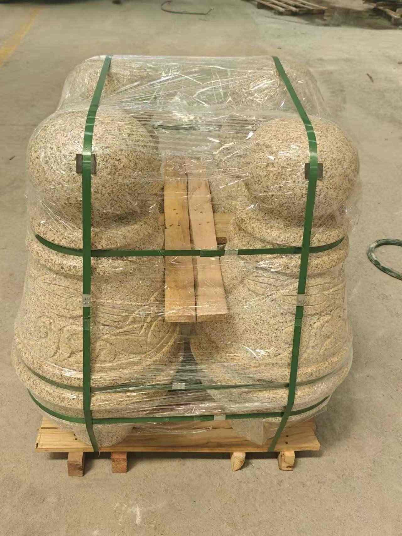 本溪 黄金麻异形定制雕花——棒棒糖挡车柱