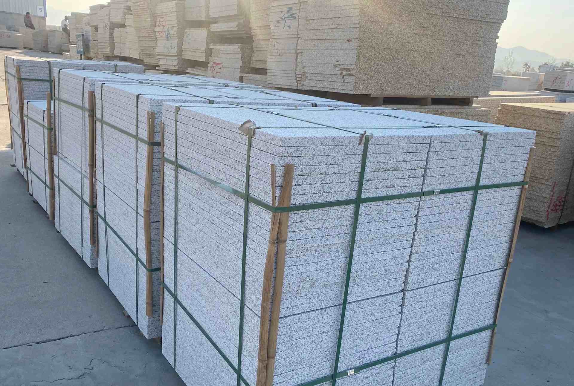 本溪 白麻花岗岩荔枝面地铺石