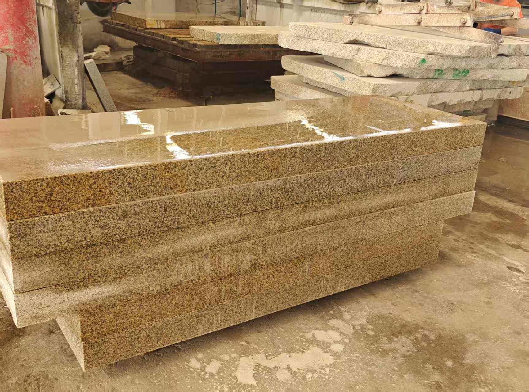 本溪 黄金麻栏杆料半成品加工中