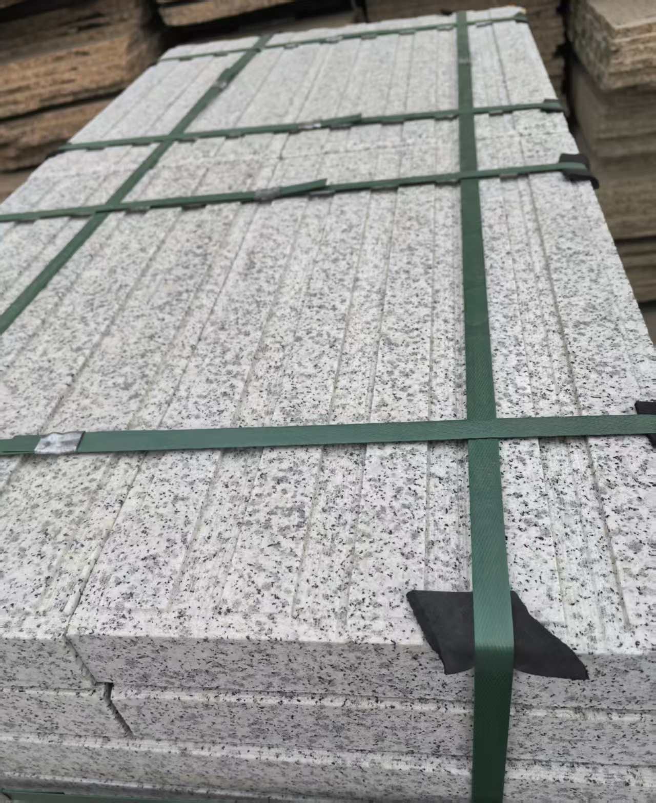 本溪 白麻花岗岩直行盲道石，盲条，地铺石