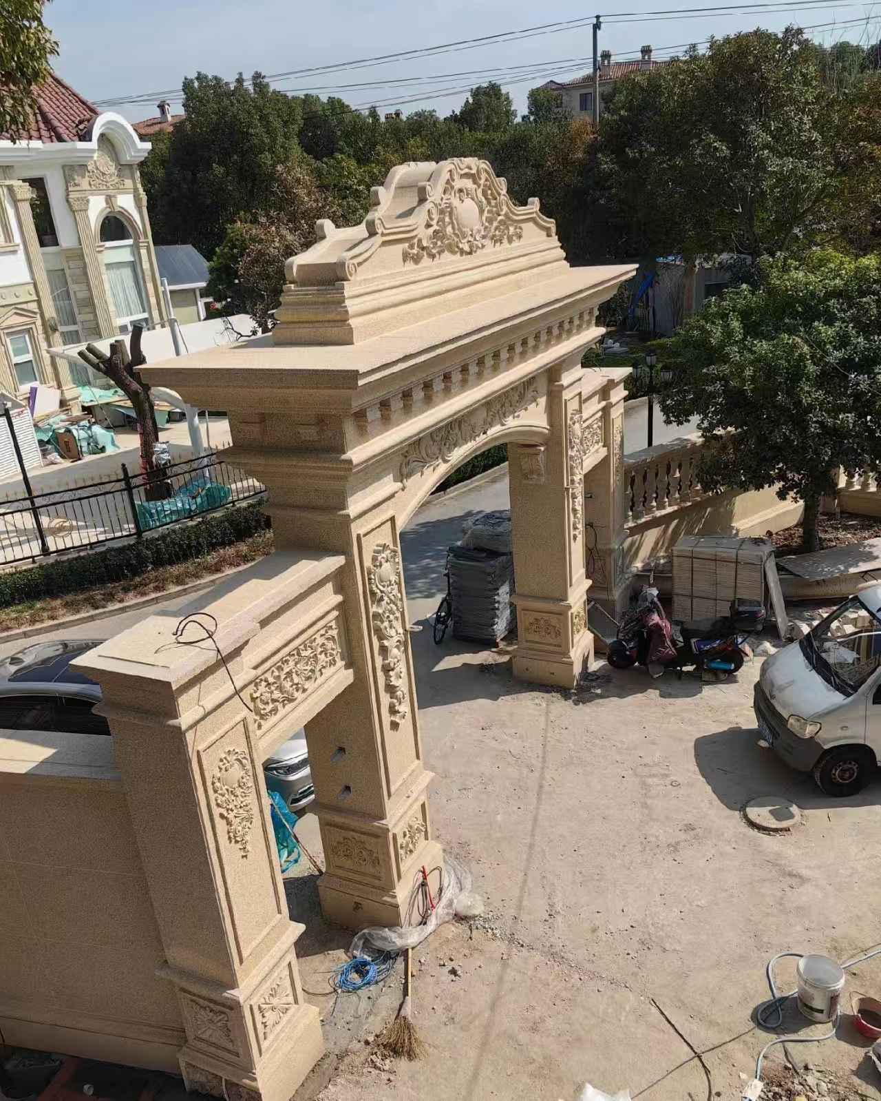 本溪 黄金麻荔枝面花岗岩别墅门楼