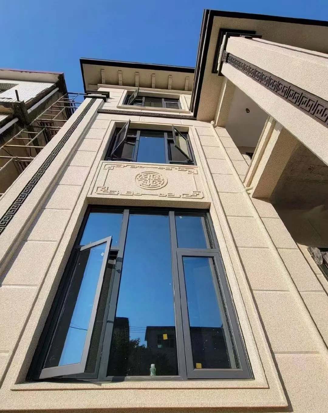 本溪 黄金麻荔枝面别墅外墙干挂效果展示