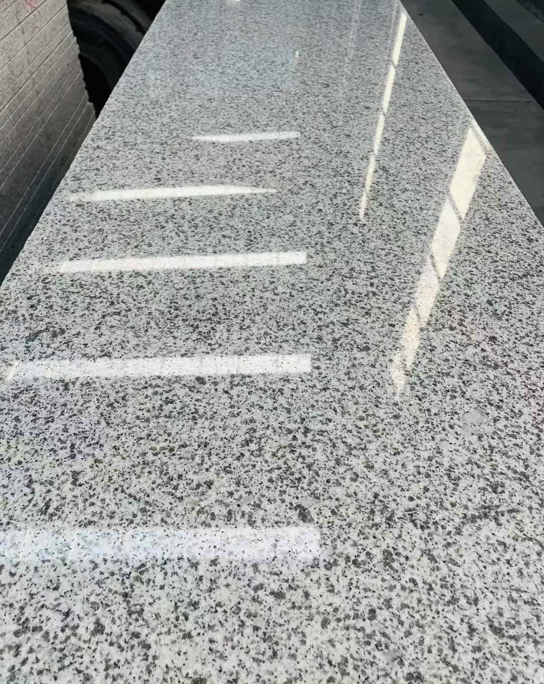 本溪 白麻花岗岩光面毛板